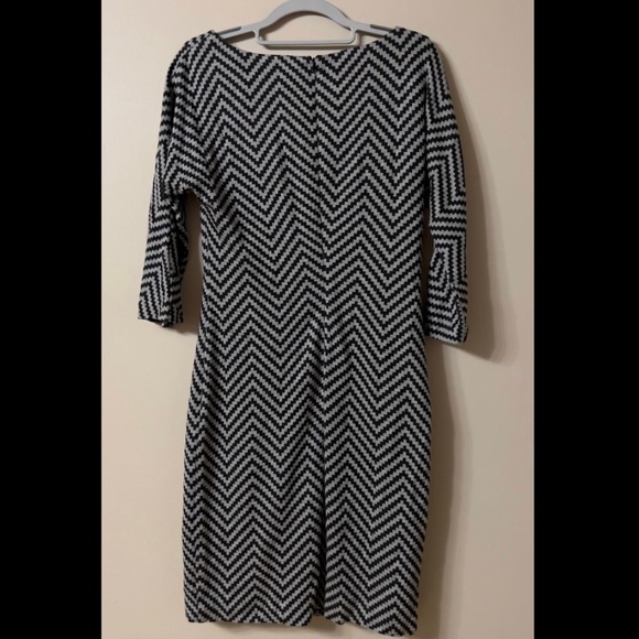 Trina Turk Gray Chevron / Herringbone Dress, Size 6 - Picture 2 of 4